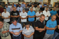  فيديو: شعائر صلاتي العشاء والتراويح من مسجد الجبلية في مدينة يافا